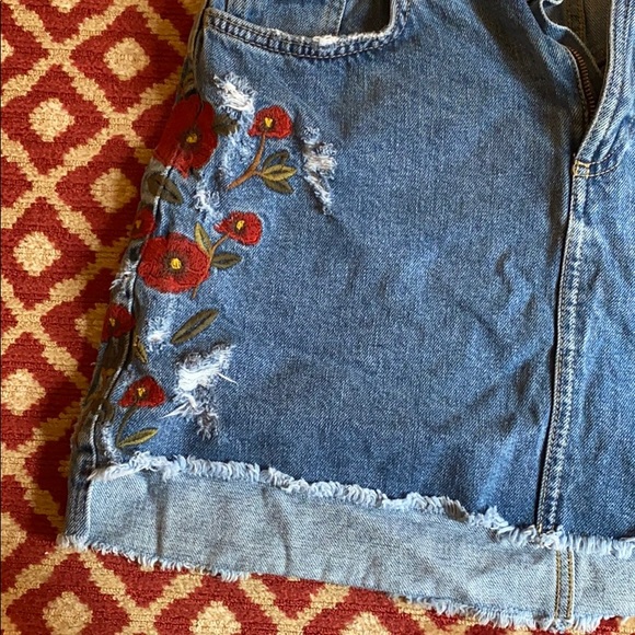 Zara Skirt - Picture 4 of 4